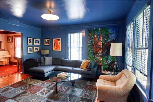 Foto del edificio - 2159 Main St NW