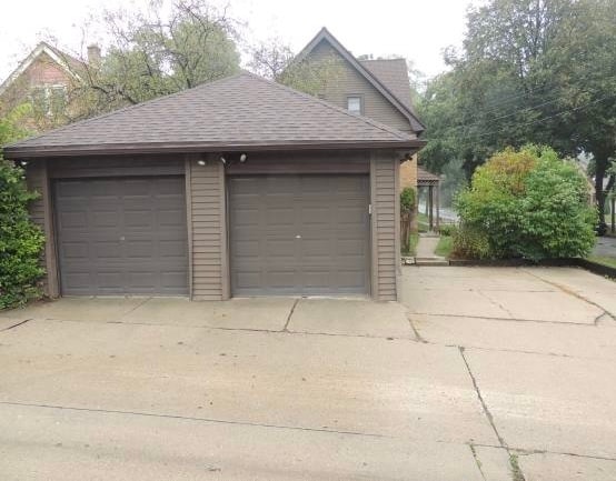 Building Photo - 6310 W Meinecke Ave