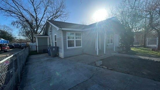 Building Photo - 3846 Sonora Ave
