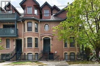 Building Photo - 220-220 Rue Wilbrod St