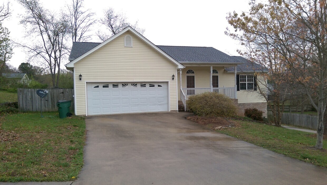 208 Turning Leaf Trail, Cleveland, TN 37312 House Rental in Cleveland