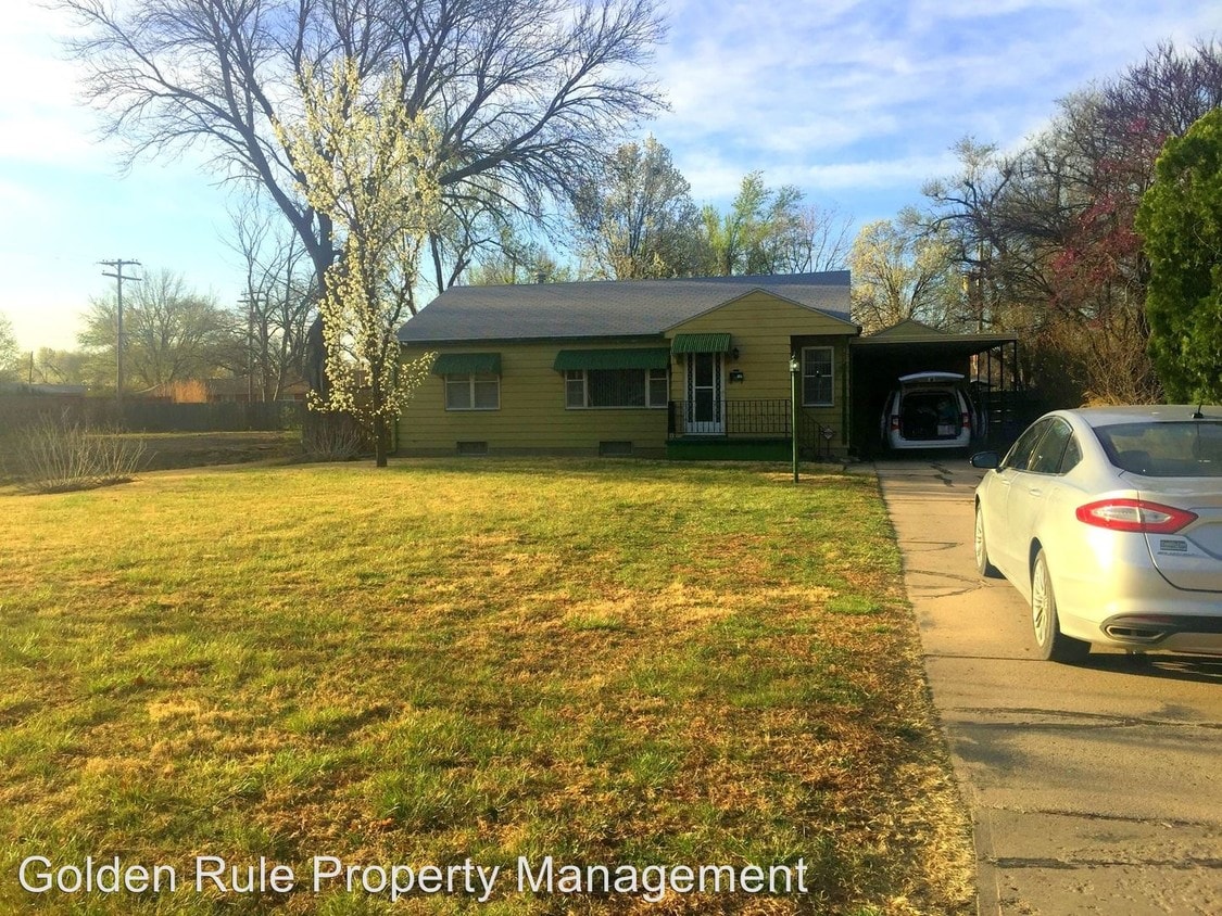 Primary Photo - 307 W 30th Ave