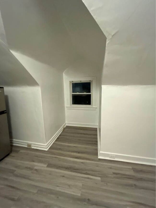 Building Photo - 3421 Trimble Ave