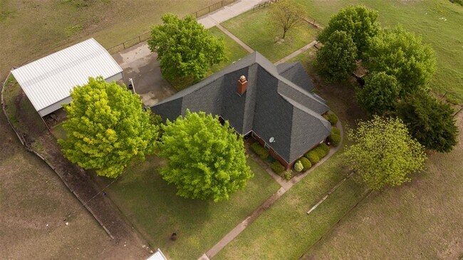 Building Photo - 3500 W Farm to Market 5