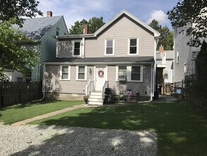 Building Photo - 23 Sawin St