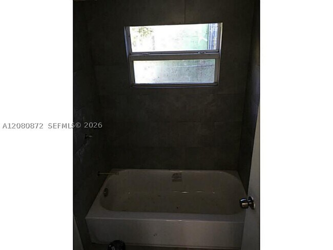 Building Photo - 121 NW 68th St