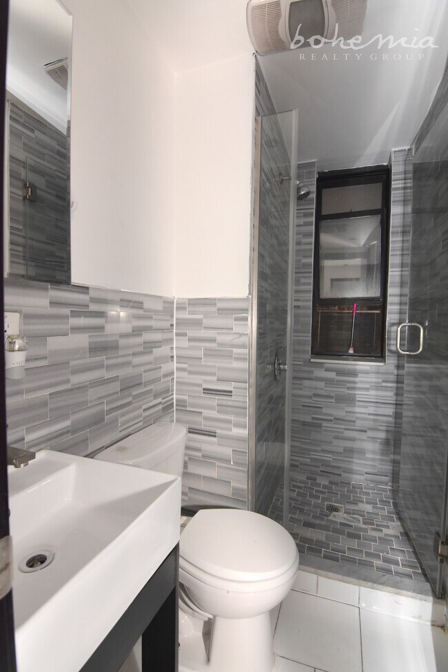 932 Amsterdam Ave Unit 5S, New York, NY 10025 Room for Rent in New