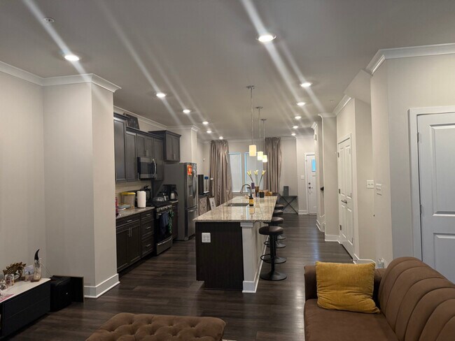 Foto del edificio - 7852 Johnnycake Rd