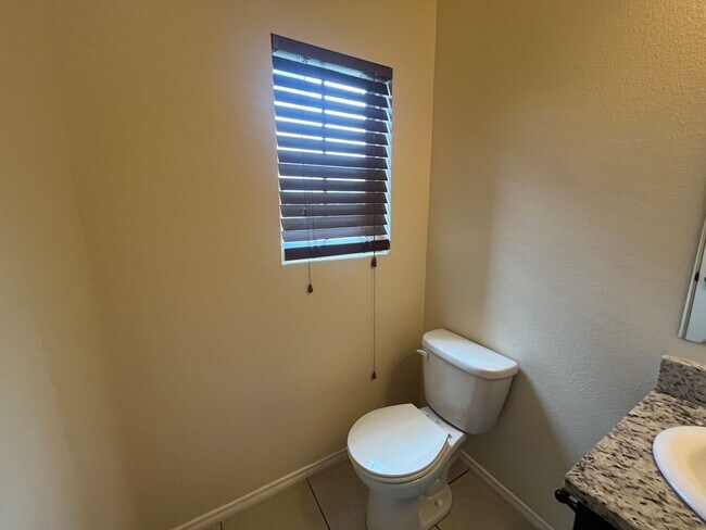 Building Photo - 8705 Pensive Dr