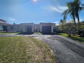 Building Photo - 8764 SW 54th Terrace