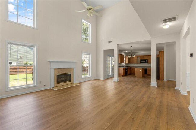 Foto del edificio - 795 Creek Glen Rd SE