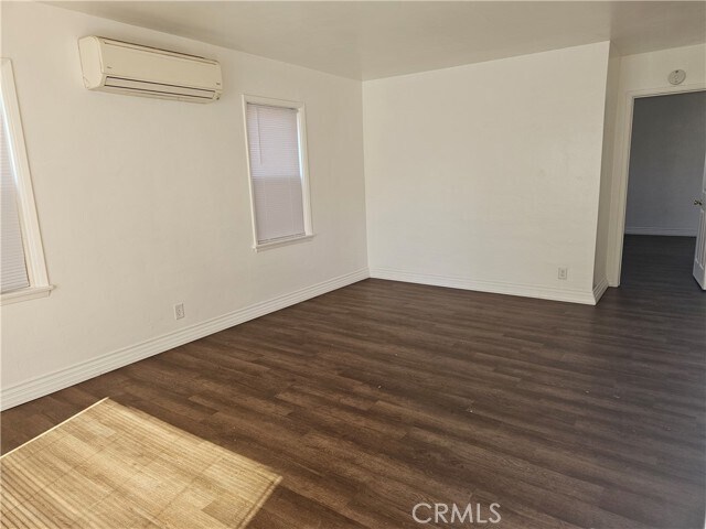 Foto del edificio - 114 S Kellogg St