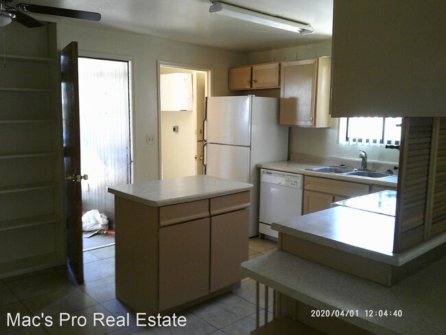 Building Photo - 4 br, 2 bath House - 2064 W. Wetmore Road