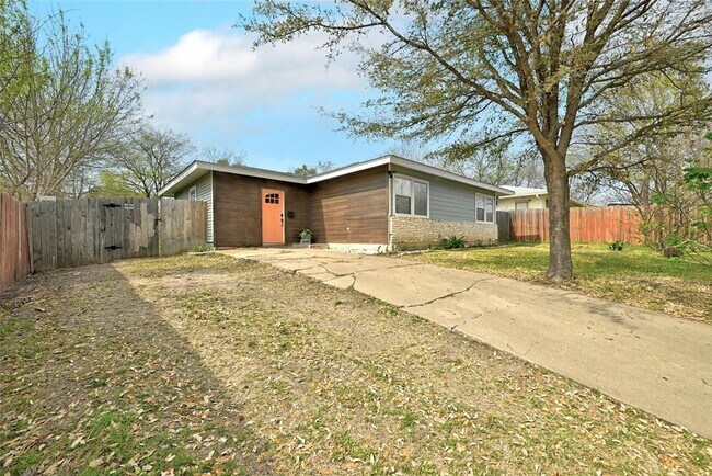 Building Photo - 4602 Little Hill Cir