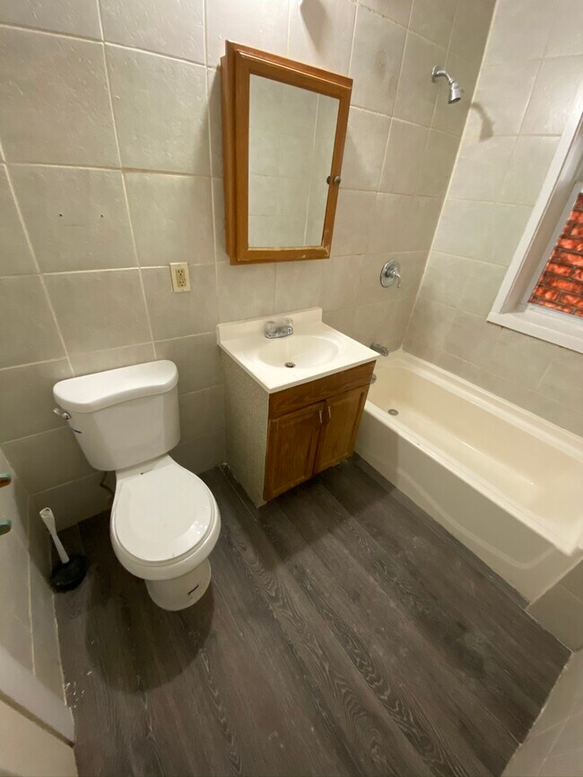 Foto del edificio - 12-20 Rockville St