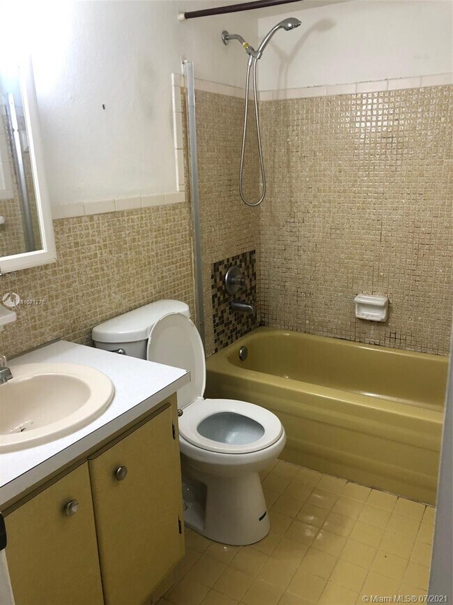 Foto del edificio - 130 NE 202nd Terrace