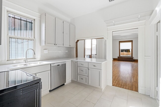 Photo - 730 Inca St House