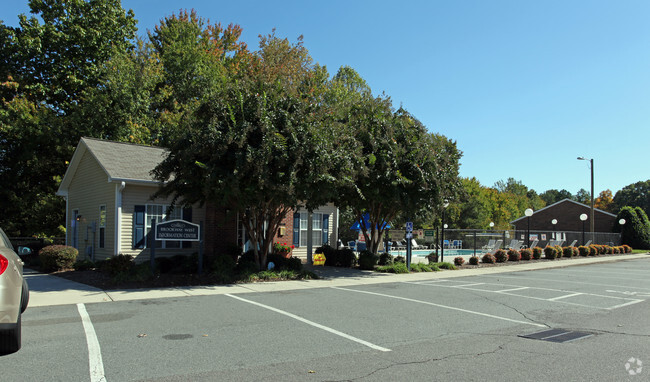 Foto del edificio - Brookway West Apartments