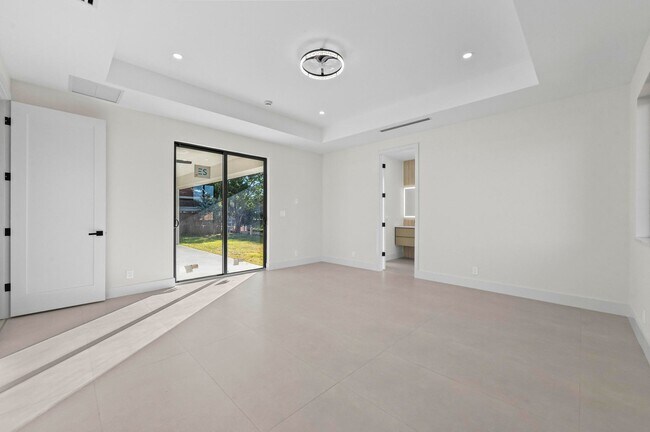 Building Photo - Northwest 42nd Avenue, Coconut Creek, FL 33066 - 4 BR 4 BA single-family home