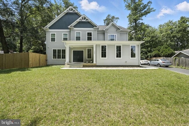 Building Photo - 5604 Clermont Dr