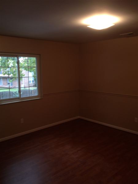 Foto principal - 30632 Oakridge Manor Dr