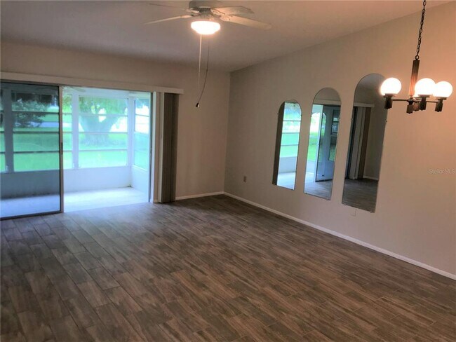 Foto del edificio - 3705 34th Ave Dr W