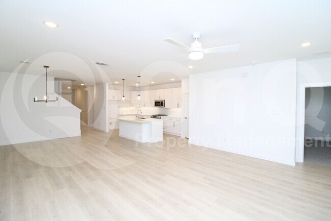 Foto del edificio - 529 Ridgewood Dr