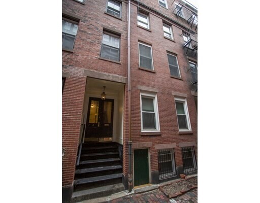 Foto del edificio - 2 Goodwin Pl