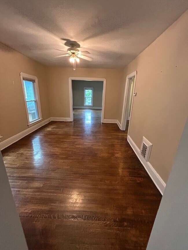 Foto del edificio - 964 Walnut St