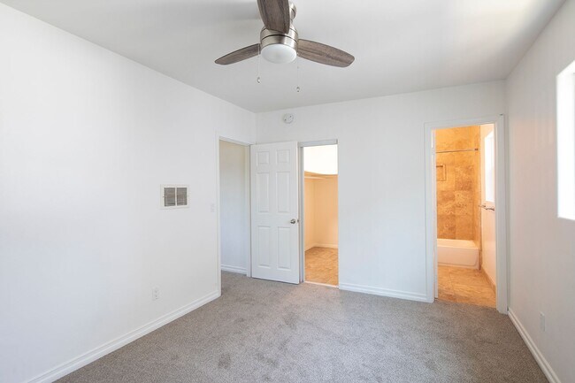 Foto del edificio - 1Br in Amazing Carlsbad Location ~ Less th...