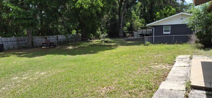 Building Photo - 10613 SE 54th Ave