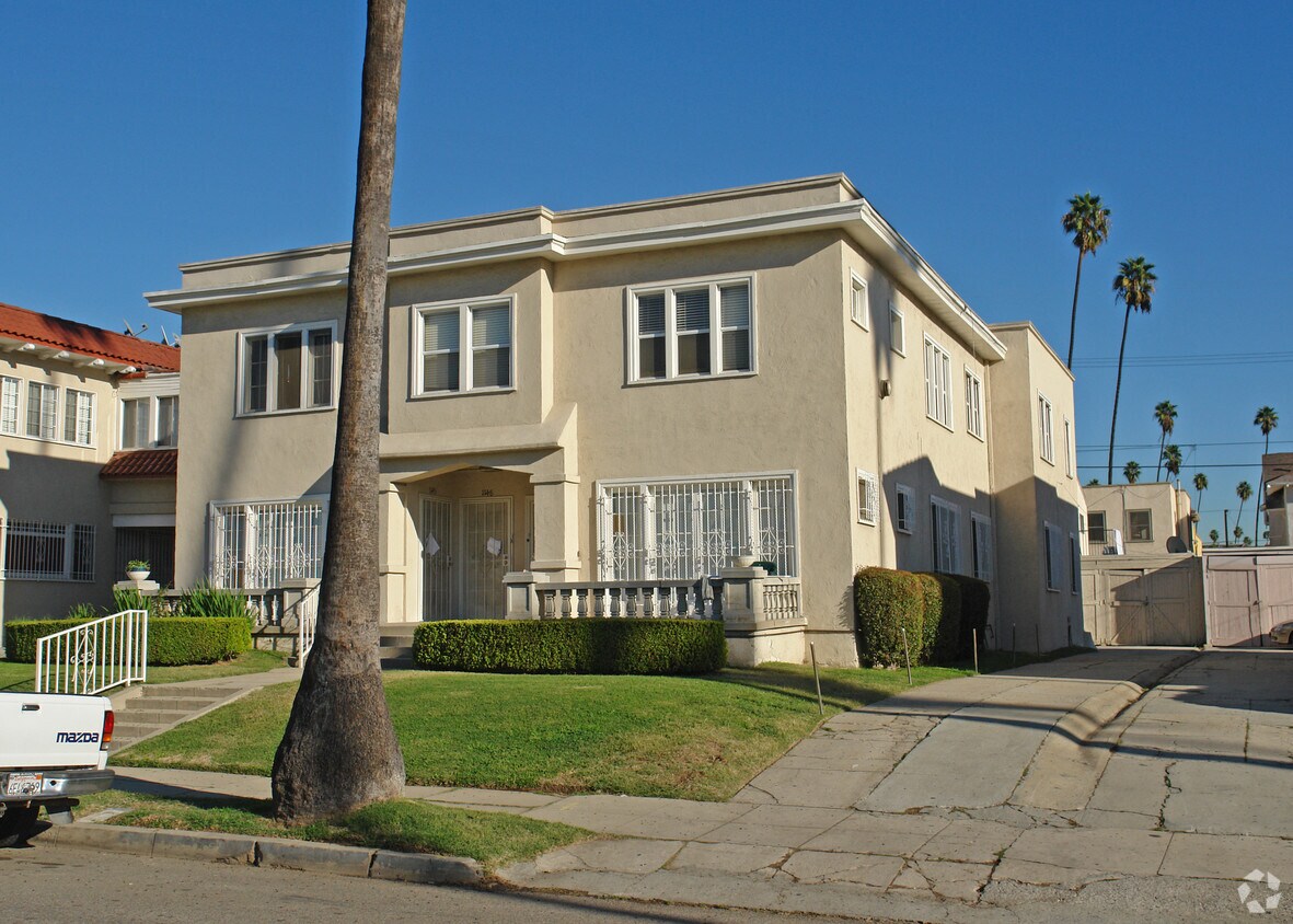 Primary Photo - 1146-1152 5th Ave