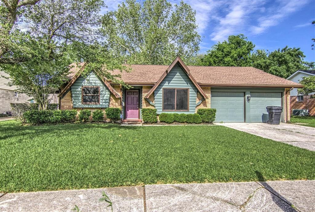 11922 Ashcroft Dr, Houston, TX 77035 House for Rent in Houston, TX