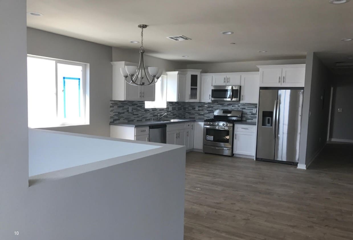 Kitchen - 5235-5237 Virginia Ave