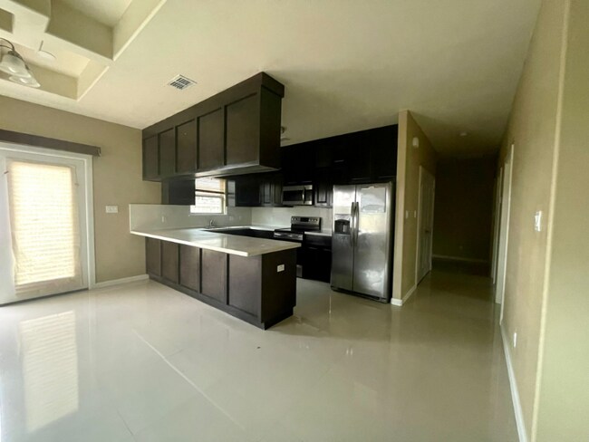 Foto del edificio - 2407 N Mojave St