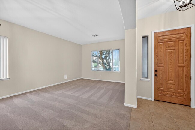 Foto del edificio - 4385 S Crosscreek Dr