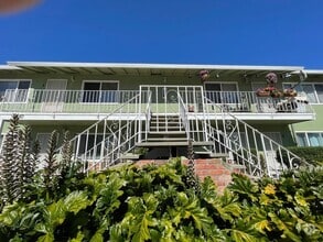 Building Photo - 2250 Tomasina Ct