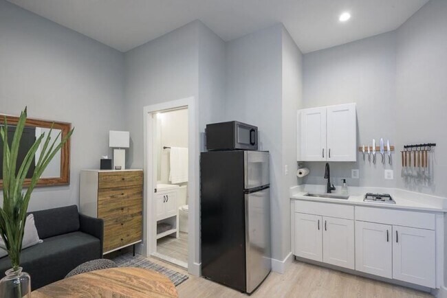 Foto del edificio - 2110 R St NW