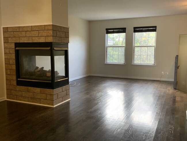 Building Photo - 282 Holiday Ln