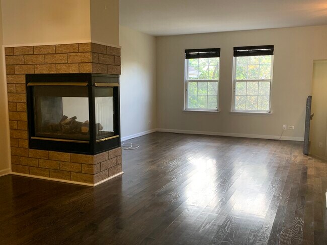 Foto del edificio - 282 Holiday Ln