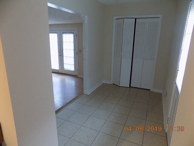 Foto del edificio - Welcome home to Hi Acres Neighborhood!          20260504
