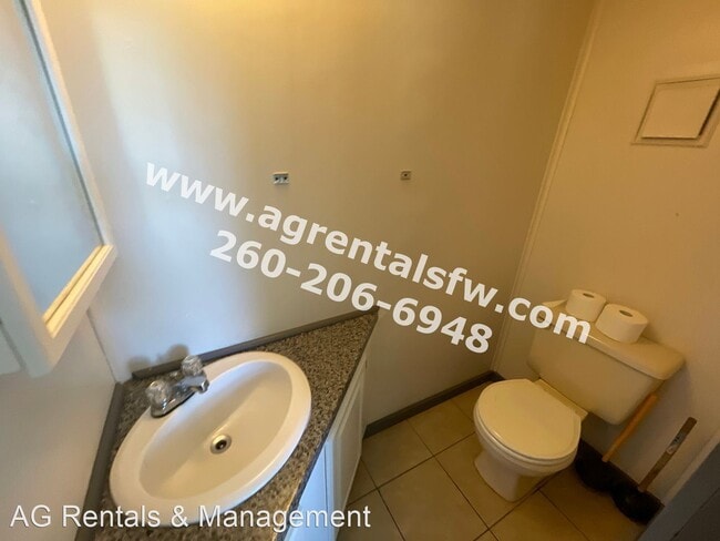 Building Photo - 5 br, 1.5 bath House - 2624 Maumee Ave
