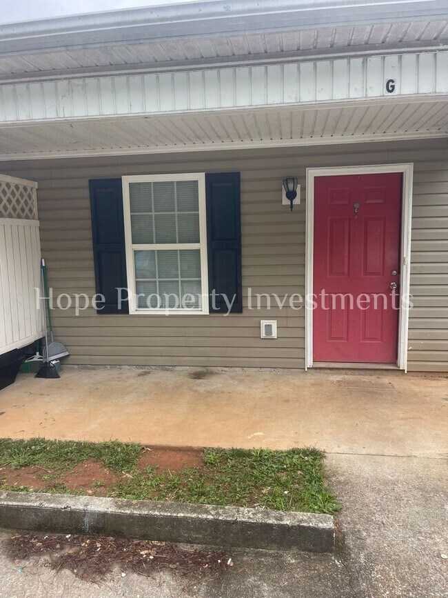 Foto del edificio - 3136 Mobley Bridge Rd