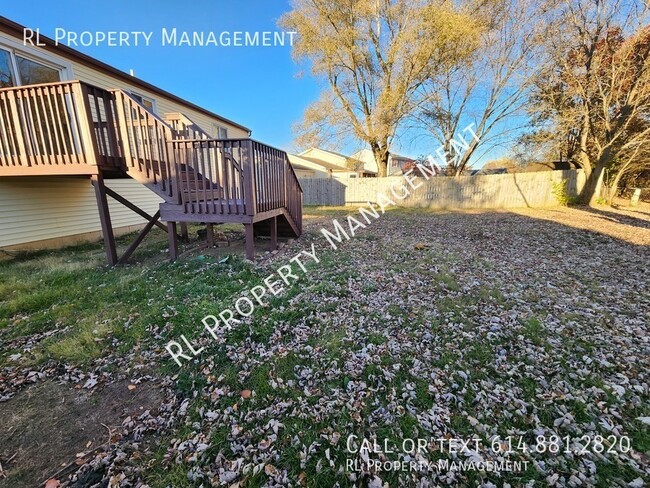 Foto del edificio - Spacious home in Lake Darby