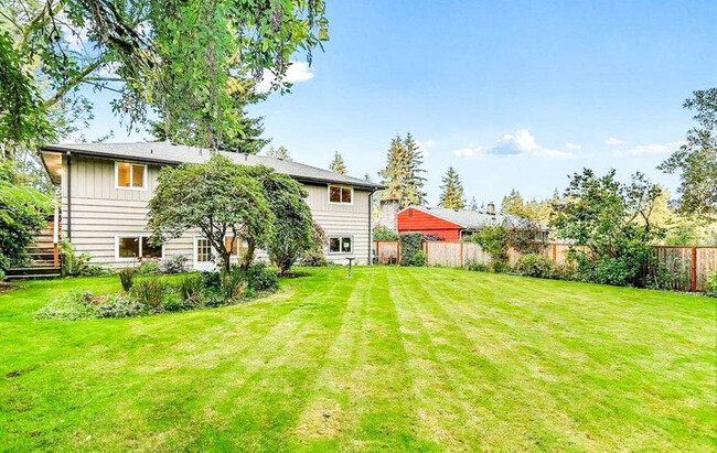 A huge backyard certified as a Wildlife Sanctuary! - 323 NE 193rd St