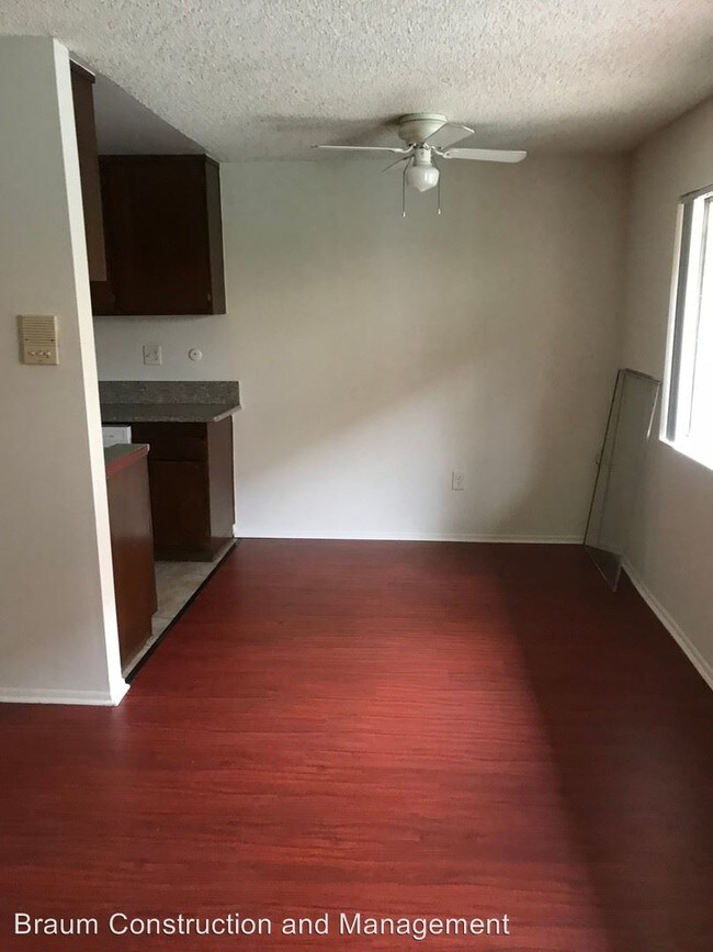 Foto del edificio - 5461 KESTER Ave