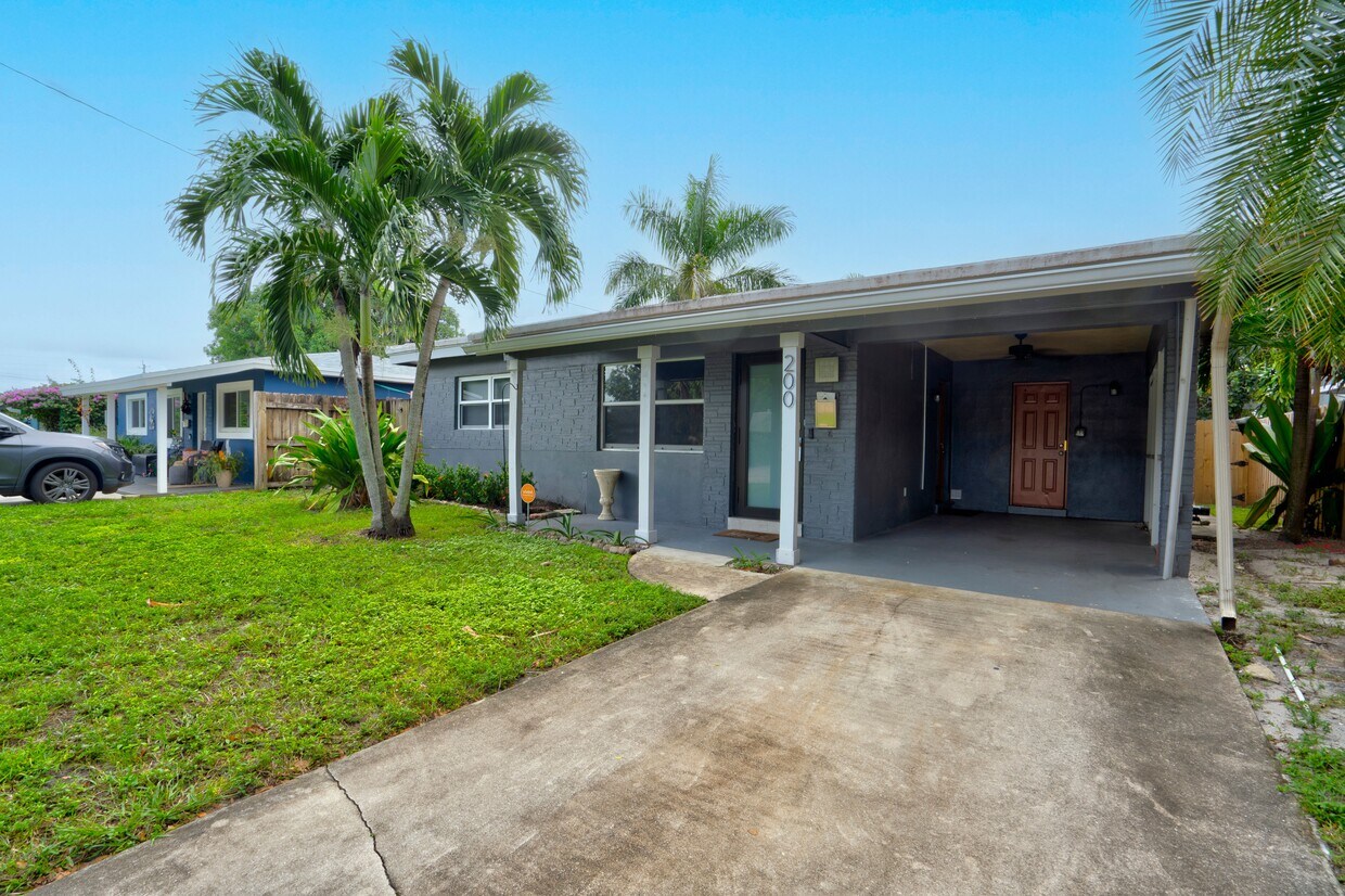 Photo - 200 NE 43rd St (Oakland Park, FL)