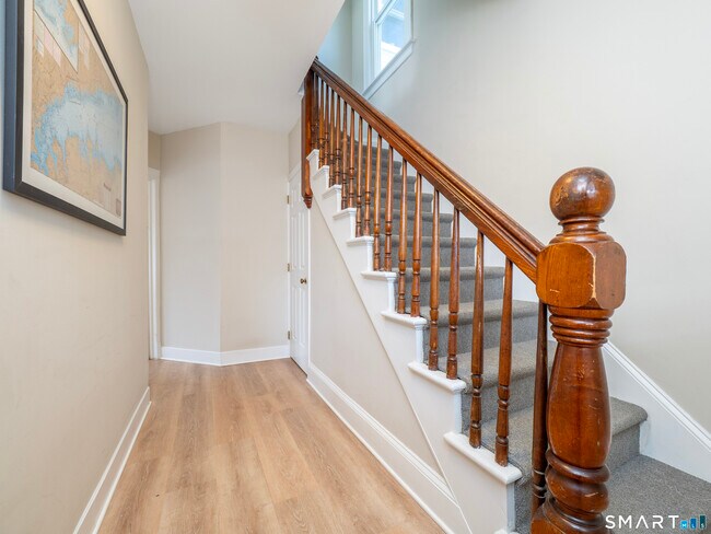 Foto del edificio - 38 Gregory Blvd