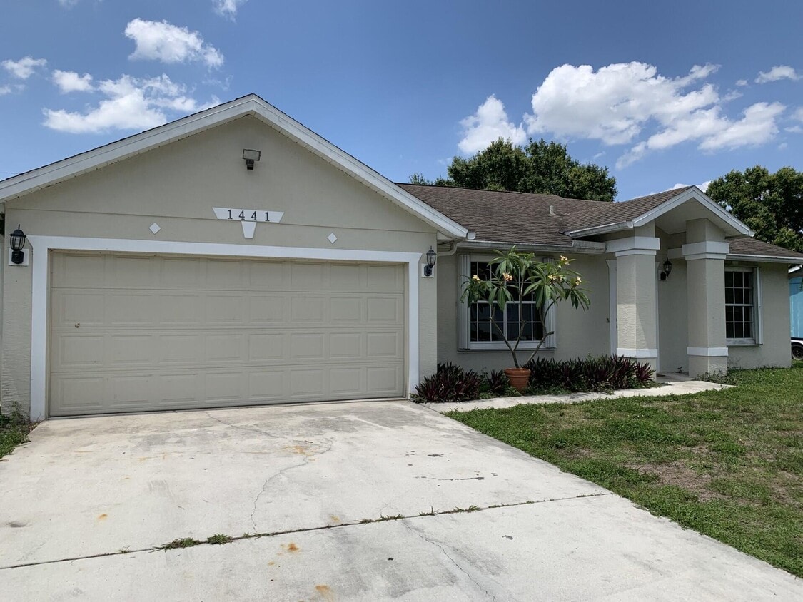 Foto principal - 1441 SW Medina Ave