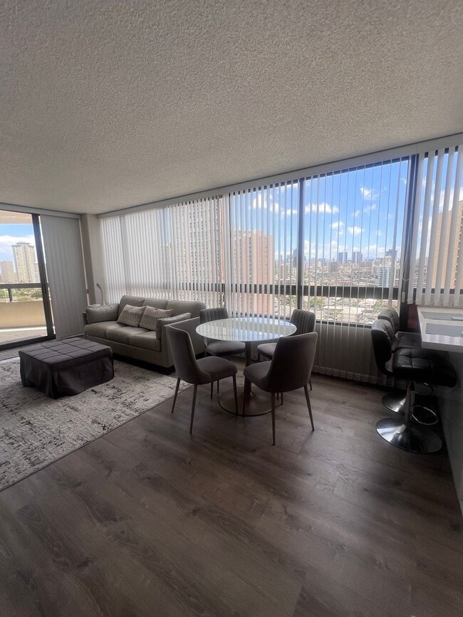Photo - 2 Bedroom, 2 Bath, 2 Parking, AC at Iolani Court Plaza House